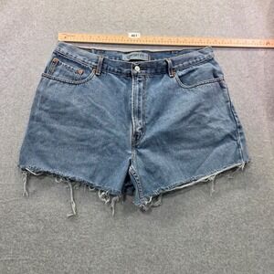 Levi 560 Comfort Fit Medium Wash Denim Cut Off Shorts Women 42 Raw Hem High Rise